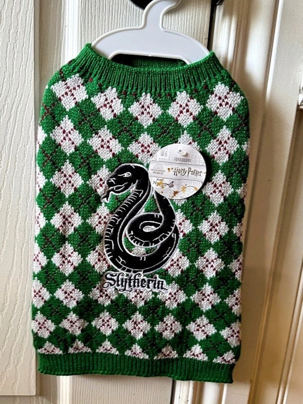 Dog - Harry Potter Slytherin Sweater- small - NWT